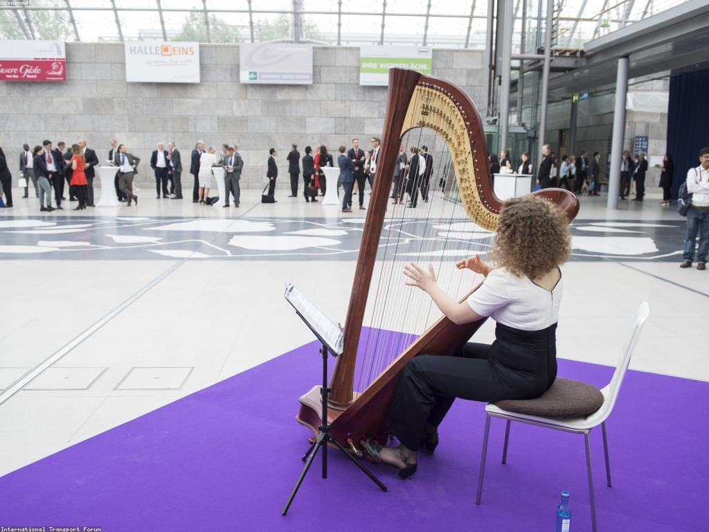 ការពិចារណាអំពីសុវត្ថិភាពក្នុងបច្ចេកវិទ្យា